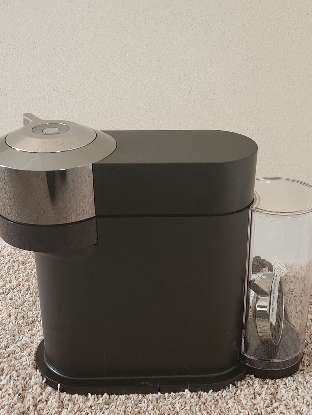 New Nespresso Vertuo next - Picture 5 of 8